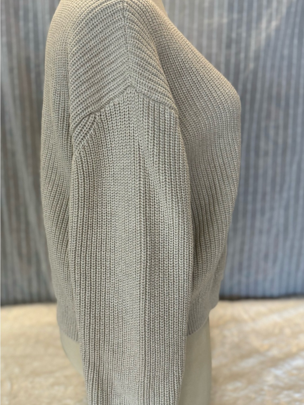 Quince Fisherman V-Neck Sweater 100% Organic Cotton in Speckled Beige Size Large - Picture 10 of 15